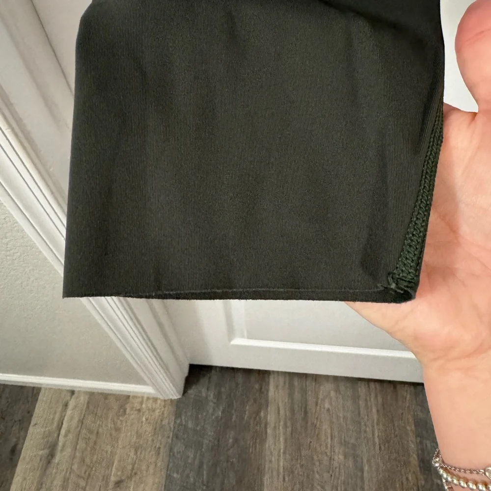 SPANX Booty Boost Leggings - Army Green - Picture 5 of 8